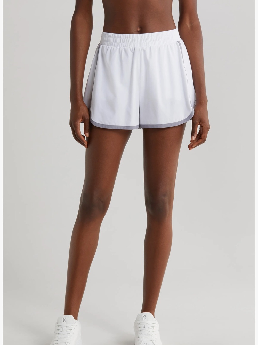 Beyond Yoga Go Retro White Lined Athletic Lightweight Running Shorts. EUC. SZ M